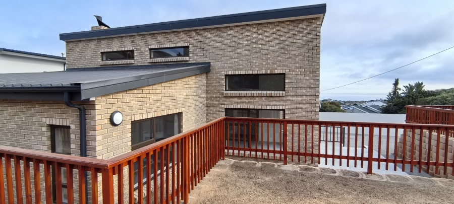 3 Bedroom Property for Sale in Dana Bay Western Cape